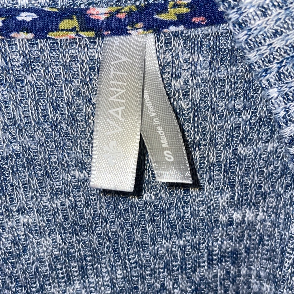 Cardigan - Picture 3 of 3